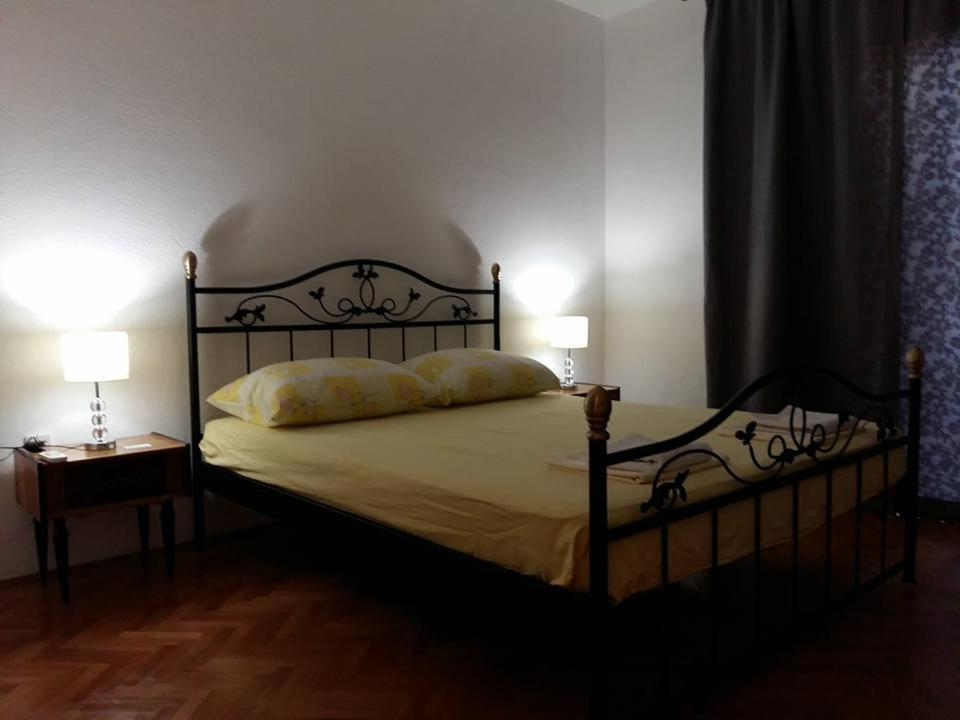 Apartments Tri Palme Башка-Вода Екстер'єр фото