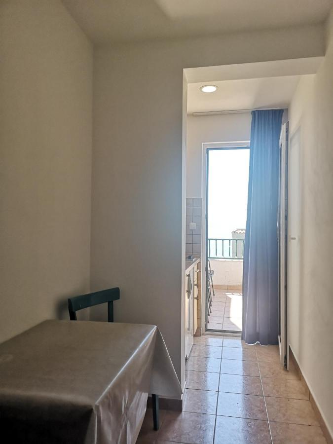 Apartments Tri Palme Башка-Вода Екстер'єр фото