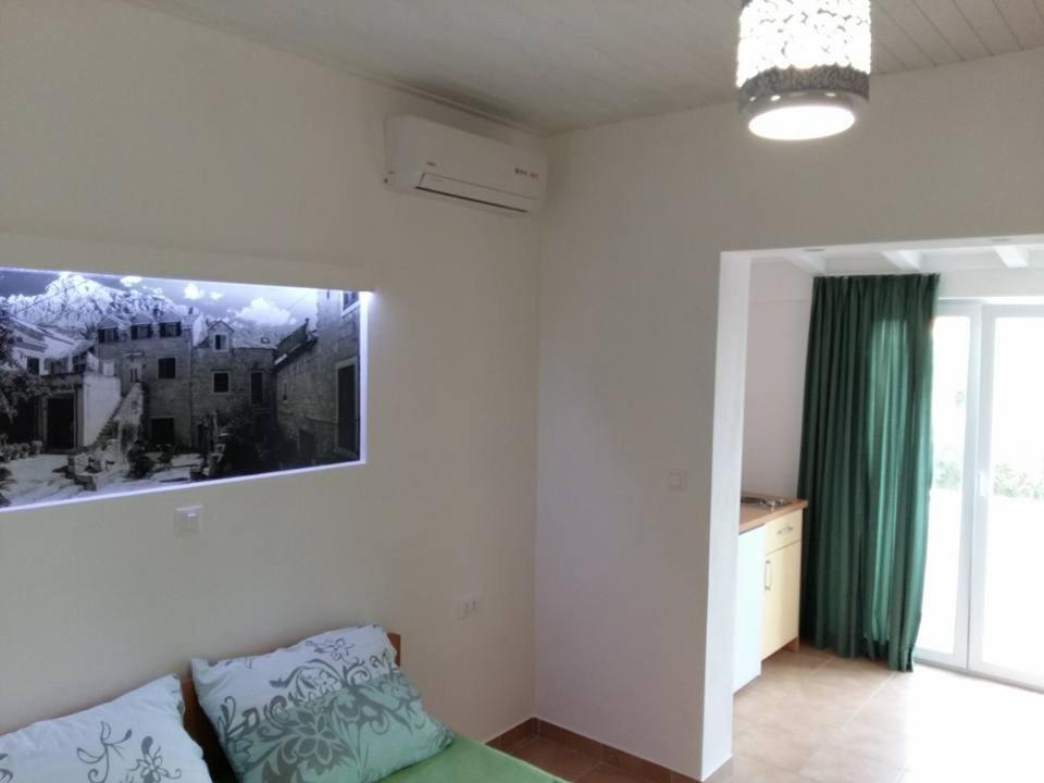 Apartments Tri Palme Башка-Вода Екстер'єр фото
