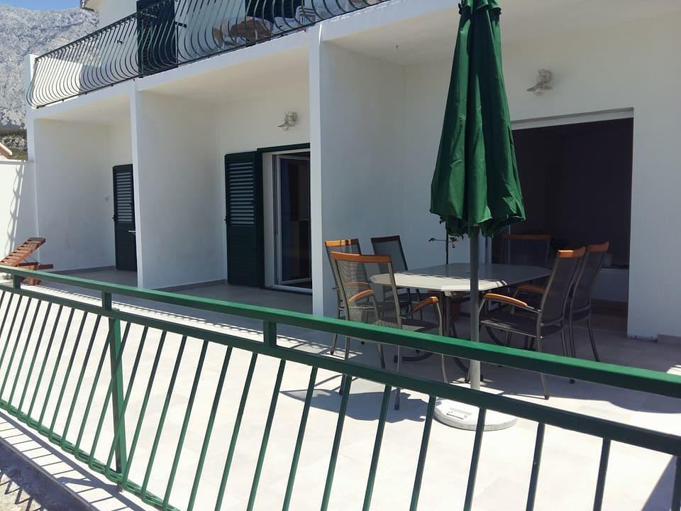 Apartments Tri Palme Башка-Вода Екстер'єр фото